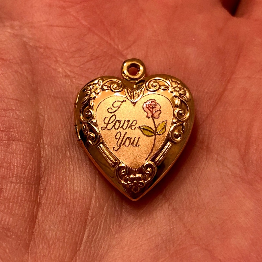 14k gold Heart Shaped Locket